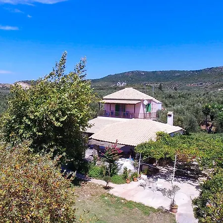 Traditional House In A Natural Oasis *